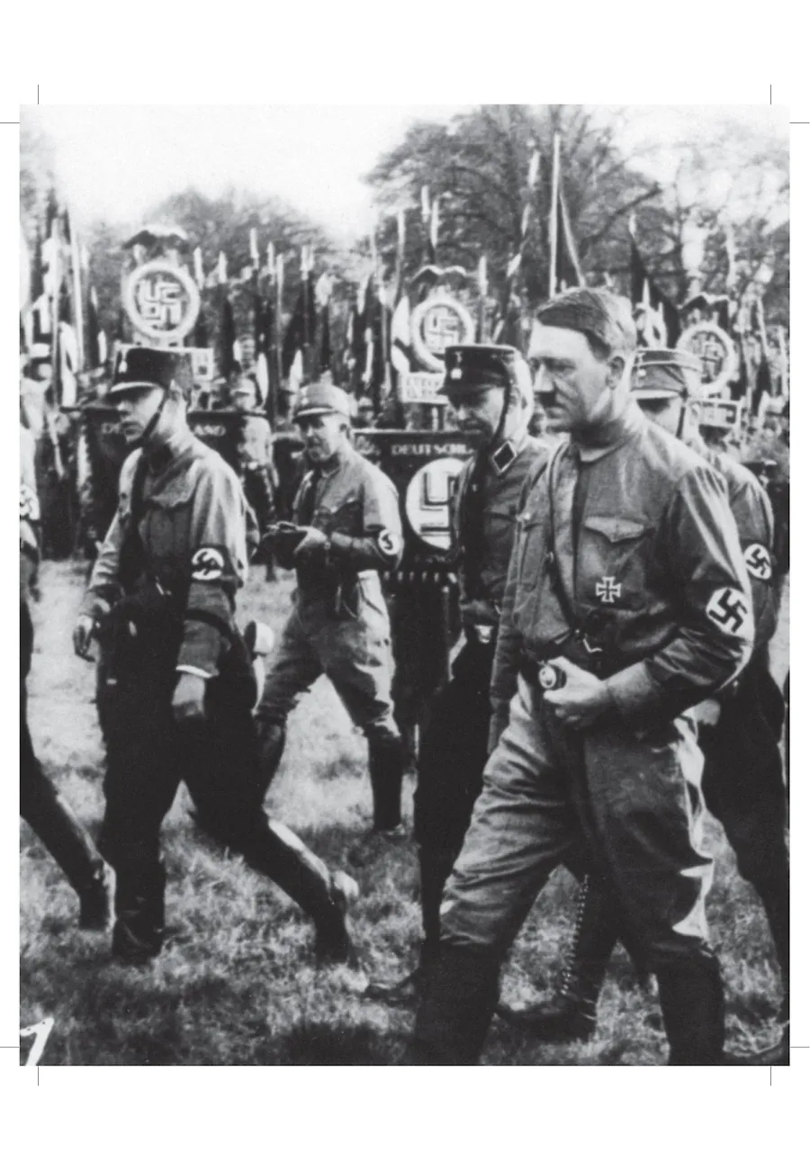 Ss Teşkilatı: Hitler'in Elit Ordusu (1939-1945) (Ciltli) – Sayfa 5