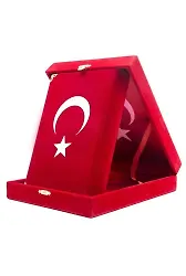 Kadife Kutulu Kuranı Kerim (Orta Boy, Ayyıldız, Kırmızı)