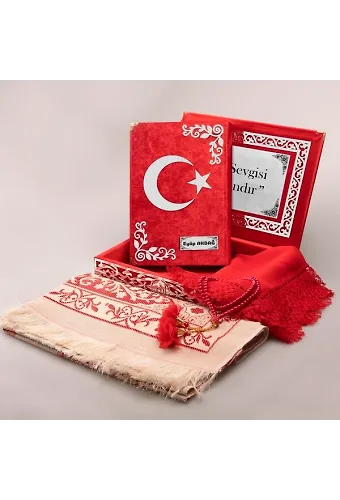 Şal + Seccade + Tesbih + Ay Yıldız Kuran Hediye Seti (Orta Boy, Kırmızı, Gümüş Pleksi)