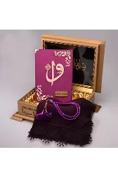 Şal + Tesbih + Kuran Hediye Seti (Hafız Boy, Ahşap Kutulu, Kadife, Mor)