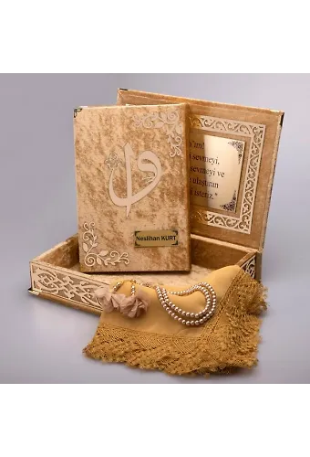Şal + Tesbih + Kuran Hediye Seti (Orta Boy, Gold, Gold Pleksi)