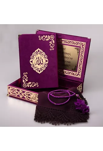 Şal + Tesbih + Kuran Hediye Seti (Orta Boy, ŞemsLafzatullah, Gold Pleksi, Raşel Kutu, Mor)