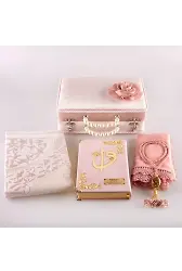 Boncuklu Kutu Çeyizlik, Şal + Seccade + Tesbih + Kuran Hediye Seti (Hafız B. Kadife, Pudra Pembe)