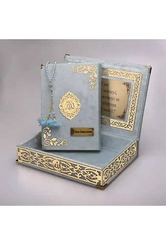 Tesbih + Kuran Hediye Seti (Orta Boy, ŞemsLafzatullah, Gold Pleksi, Raşel Kutu, Bebe Mavi)