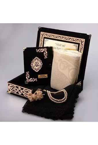 Şal + Seccade + Tesbih + Kuran Hediye Seti (Orta B. Şems Lafzatullah Gold Pleksi Raşel Kutu, Siyah)